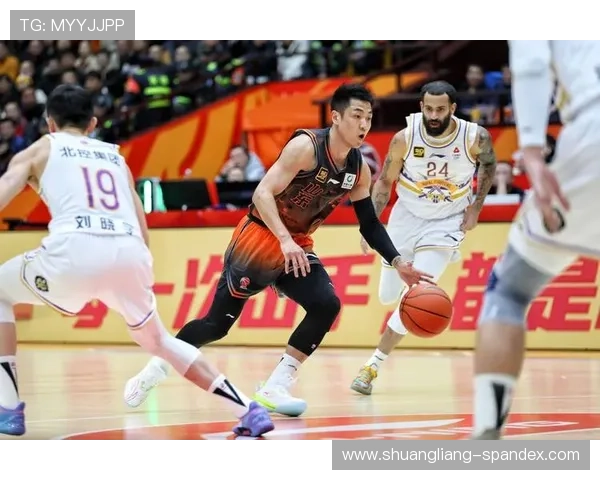 山东男篮四将备战全运会 首场热身赛时间确定 第三外援引进进程推进缓慢 山东男篮四将备战全运会 首场热身赛时间确定 第三外援引进进程推进缓慢