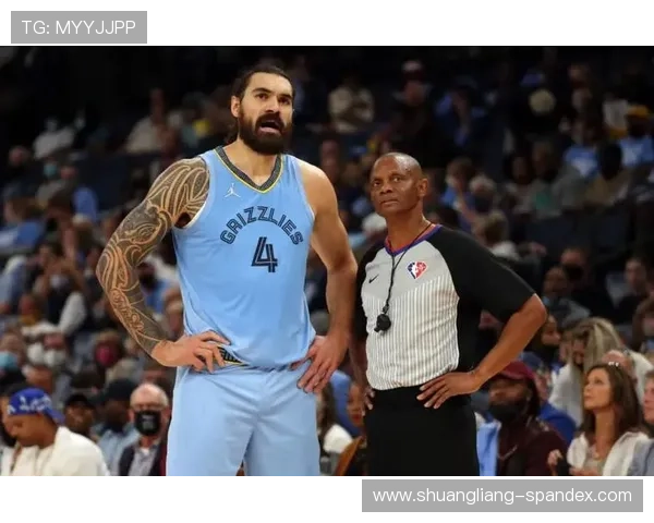 亚当斯拼尽全力斩获全场最高正负值26仅得2分却凭9篮板6前场板撑起内线 亚当斯拼尽全力斩获全场最高正负值26仅得2分却凭9篮板6前场板撑起内线